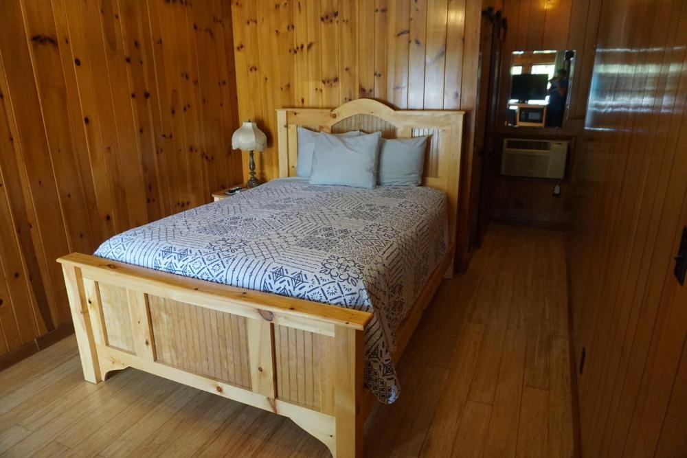 Marshall's Creek Rest Motel